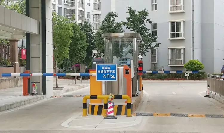 車(chē)輛識(shí)別系統(tǒng)為何被應(yīng)用在小區(qū)門(mén)口？